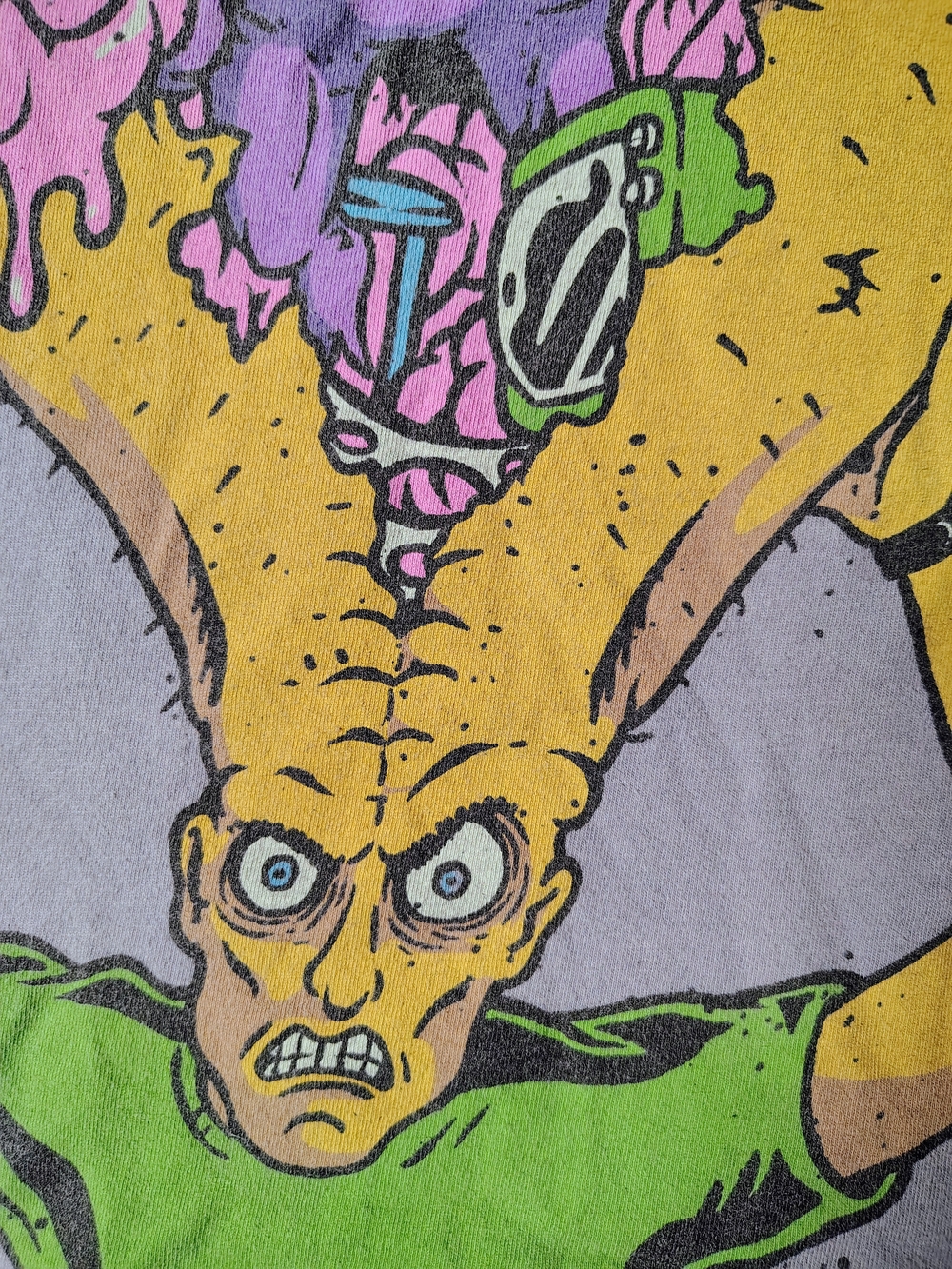 Electric Zombie T Shirt Mens Small Gray MTV The Head Liquid Television Horror - Picture 6 of 6